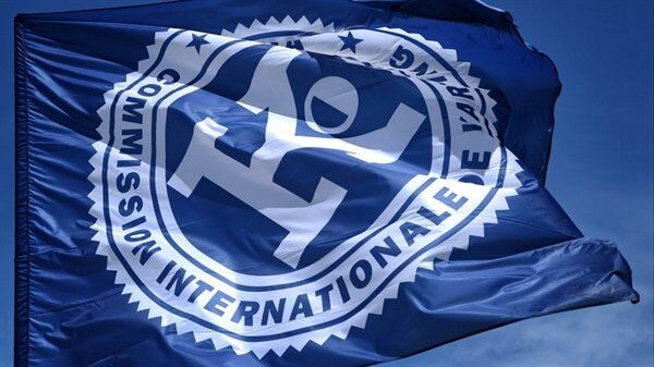 Новата хомологация FIA 8877-2022